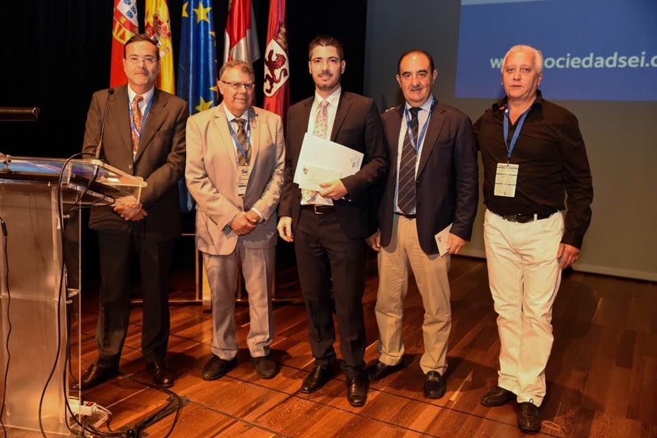 Premio a la mejor Comunicación Oral en la Sociedad Española de Implantes. Trabajo de Investigación. Bruno Ruiz Gómez. Clínica Dental EOS